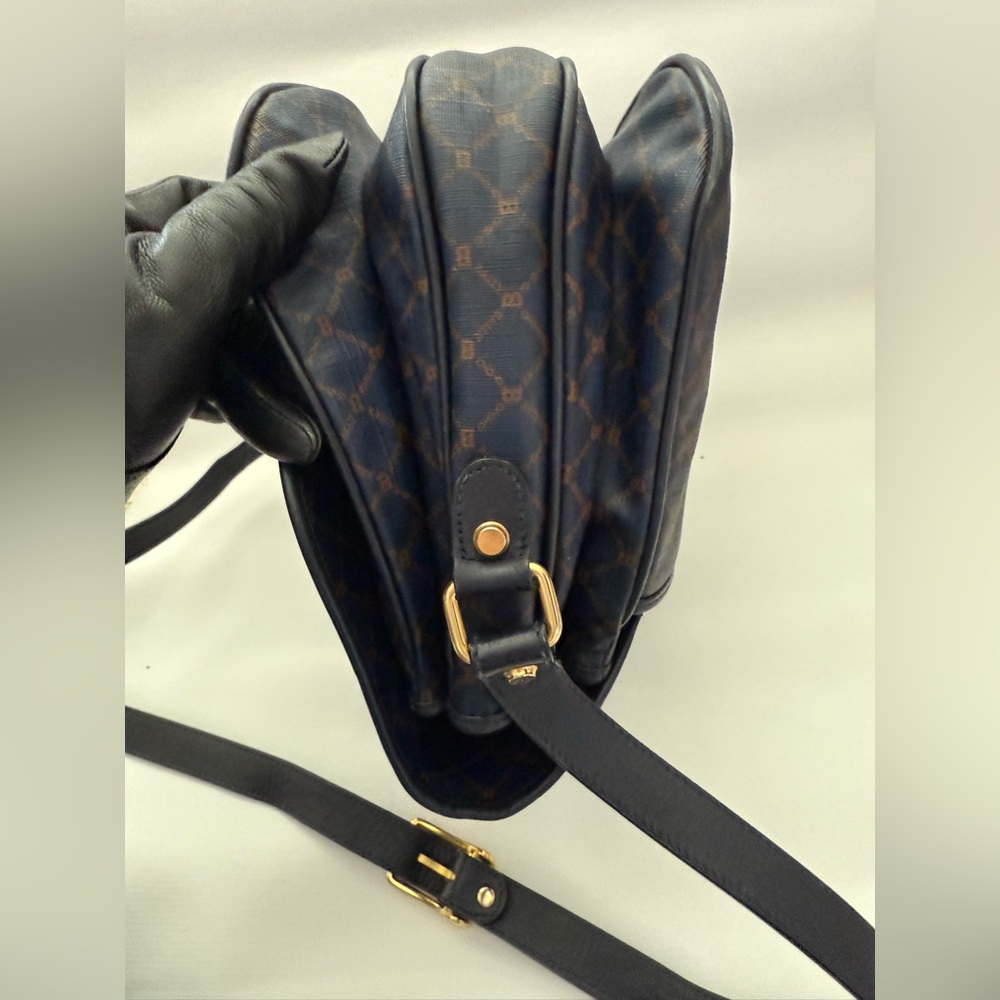 Bally Crossbody - Picture 6 of 9